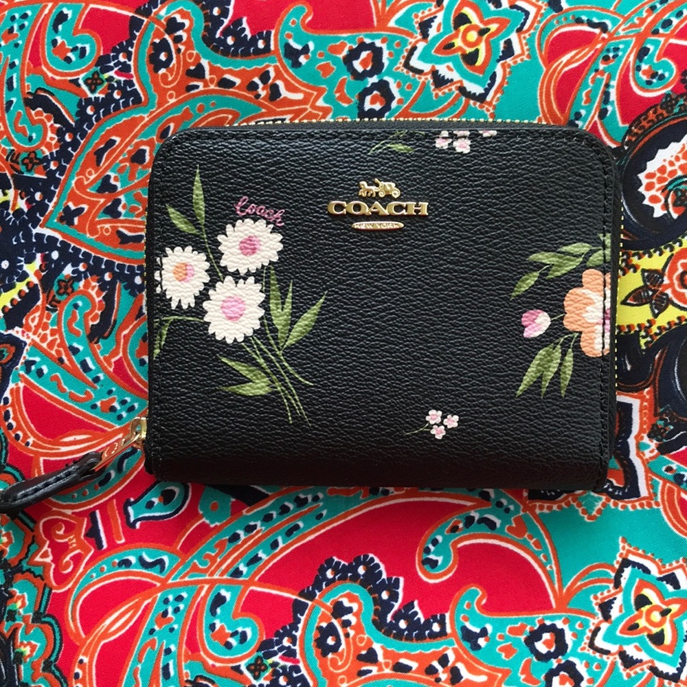 Coach Tossed Daisy Wallet